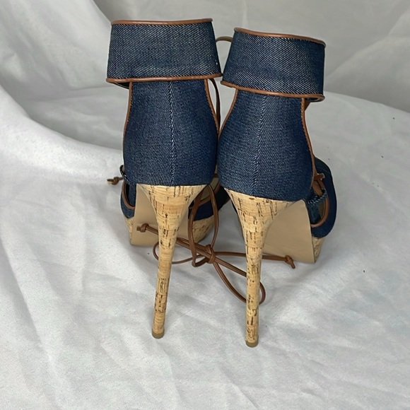 Steve Madden Navy and Tan Lace-Up Heels - Picture 8 of 10